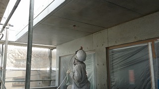 打ち放しコンクリートの塗装とは 沖縄塗装工業